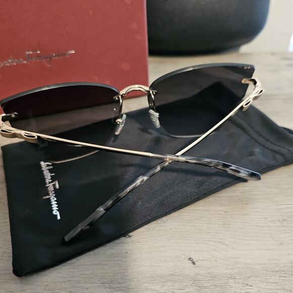 Salvatore Ferragamo SF223S Rimless Butterfly Sunglasses Rose Gold Gray Designer - Picture 8 of 14